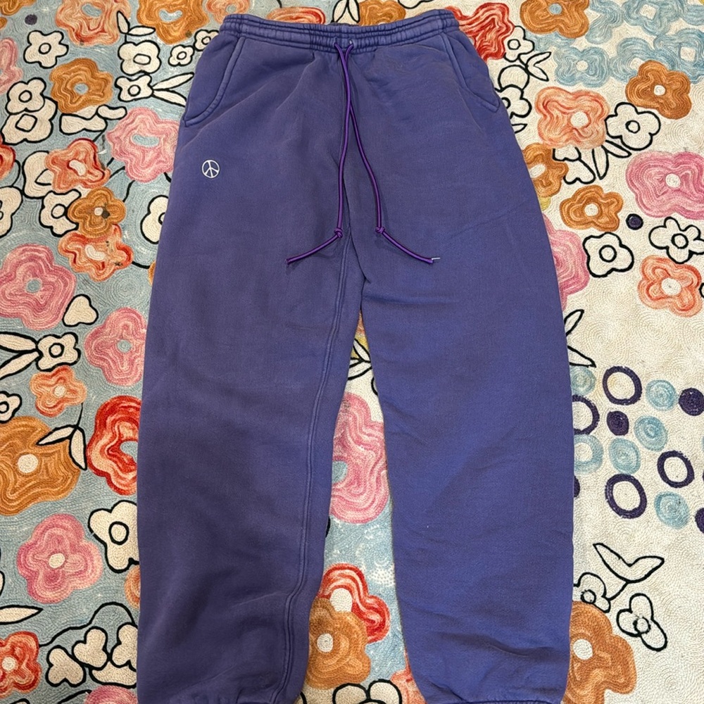 Mad, happy sweatpants size extra small